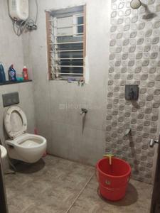 Bathroom Image of 1800 Sq.ft 4 BHK Independent House for rent in Choolaimedu Chennai for Rs. 50000