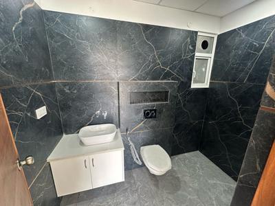 Bathroom Image of 1500 Sq.ft 3 BHK Apartment / Flat for rent in Absolute Residency, Sector 92 Mohali for Rs. 35000