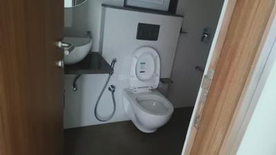 Image of 786 Sq.ft 2 BHK Apartment / Flat for sale in Shapoorji Pallonji BKC 28, Bandra East, Mumbai for Rs. 25300000