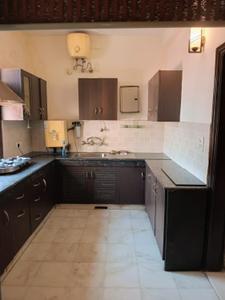 Kitchen Image of 1600 Sq.ft 3 BHK Builder Floor for rent in Sun City, Sector 54 Gurgaon for Rs. 75000