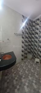 Bathroom Image of 1250 Sq.ft 2 BHK Builder Floor for rent in East Of Kailash New Delhi for Rs. 45000