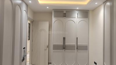Bedroom Image of 1950 Sq.ft 3 BHK Builder Floor for sale in Model Town New Delhi for Rs. 40500000
