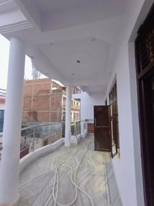 Balcony Image of 1500 Sq.ft 4 BHK Builder Floor for rent in Jhalwa Allahabad for Rs. 25000
