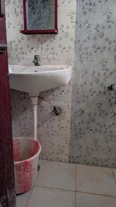 Bathroom Image of 1000 Sq.ft 2 BHK Apartment / Flat for rent in Kovilambakkam Chennai for Rs. 25000