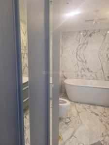 Bathroom Image of 2500 Sq.ft 4 BHK Builder Floor for sale in Vasant Vihar New Delhi for Rs. 110000000