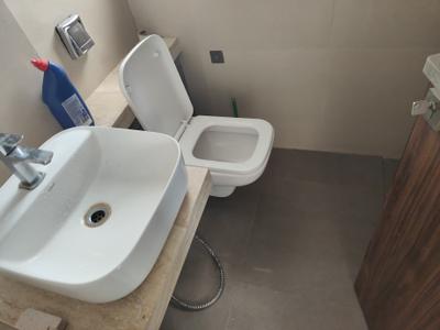 Image of 600 Sq.ft 1 BHK Apartment / Flat for sale in Rajesh White City, Kandivali East, Mumbai for Rs. 13000000