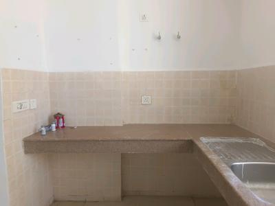 Kitchen Image of 2870 Sq.ft 4 BHK Apartment / Flat for sale in Indiabulls Centrum Park, Sector 103 Gurgaon for Rs. 28000000