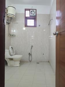 Common Bathroom Image of 1000 Sq.ft 2 BHK Builder Floor for rent in Chhattarpur New Delhi for Rs. 27000