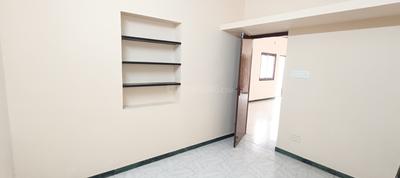 Bedroom Image of 1600 Sq.ft 3 BHK Builder Floor for rent in Saibaba Colony Coimbatore for Rs. 30000