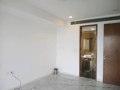 Bedroom Image of 2000 Sq.ft 3 BHK Apartment / Flat for rent in Indiabulls Blu, Worli Mumbai for Rs. 425000