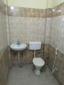 Bathroom Image of 750 Sq.ft 2 BHK Apartment / Flat for rent in Kankhal Haridwar for Rs. 10000