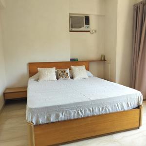 Bedroom Image of 800 Sq.ft 2 BHK Apartment / Flat for sale in Wadhwa Amar Jiwan, Bandra West Mumbai for Rs. 60000000