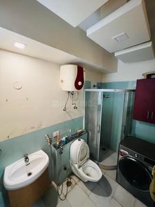 Bathroom Image of 997 Sq.ft 2 BHK Apartment / Flat for sale in Amrapali Pan Oasis, Sector 70 Noida for Rs. 10500000