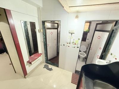 Hall Image of 225 Sq.ft 1 RK Apartment / Flat for rent in Sai Darshan CHS, Andheri East Mumbai for Rs. 24000