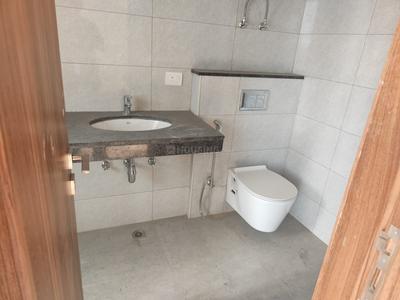 Bathroom Image of 2276 Sq.ft 4.5 BHK Apartment / Flat for sale in Jaypee Greens Greater Noida for Rs. 38000000