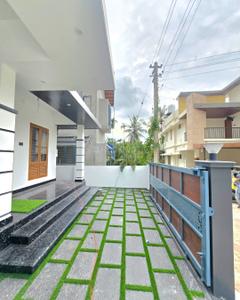 Image of 1800 Sq.ft 3 BHK Independent House for sale in Pukkattupady, Kochi for Rs. 6800000