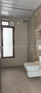 Bathroom Image of 2000 Sq.ft 3 BHK Apartment / Flat for rent in Piramal Aranya, Byculla Mumbai for Rs. 190000