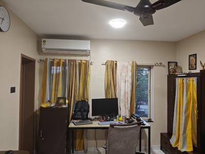 Bedroom Image of 1270 Sq.ft 2 BHK Apartment / Flat for sale in Marigold Complex, Kalyani Nagar Pune for Rs. 23000000