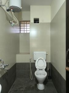 Bedroom Image of 730 Sq.ft 1 BHK Apartment / Flat for rent in Kartik Nagar Bengaluru for Rs. 25000