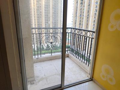 Balcony Image of 1261 Sq.ft 3.5 BHK Apartment / Flat for rent in Prateek Grand City, Siddharth Vihar Ghaziabad for Rs. 34800