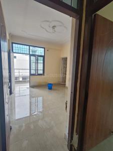Bedroom Image of 750 Sq.ft 2 BHK Apartment / Flat for sale in Chowk Lucknow for Rs. 3000000
