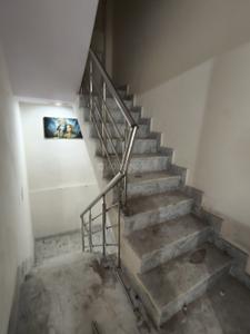 Image of 950 Sq.ft 2 BHK Builder Floor for rent in New Ashok Nagar, New Delhi for Rs. 16000