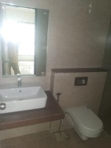 Bathroom Image of 1250 Sq.ft 3 BHK Apartment / Flat for sale in Godrej Central, Chembur Mumbai for Rs. 29500000