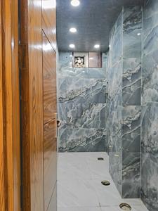 Common Bathroom Image of 1450 Sq.ft 3 BHK Builder Floor for sale in Indirapuram Ghaziabad for Rs. 12500000