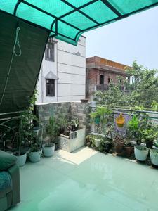 Balcony Image of 550 Sq.ft 2 BHK Apartment / Flat for sale in Vikaspuri New Delhi for Rs. 7000000