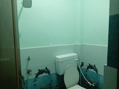 Bathroom Image of 250 Sq.ft 1 BHK Independent House for rent in Shivpur Varanasi for Rs. 10000
