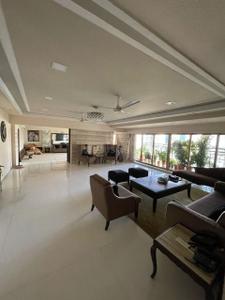 8 BHK Flat