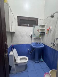 Bathroom Image of 500 Sq.ft 1 BHK Independent House for rent in Golden Avenue Amritsar for Rs. 11000