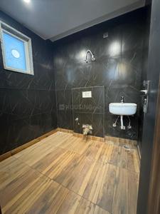 Bathroom Image of 900 Sq.ft 3 BHK Builder Floor for rent in Sector 24 Rohini New Delhi for Rs. 24000