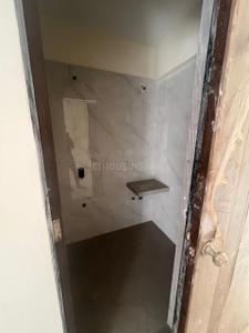 Bathroom Image of 1800 Sq.ft 3 BHK Apartment / Flat for rent in Runwal Elegante, Andheri West Mumbai for Rs. 190000