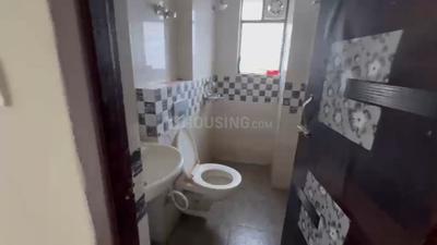 Bathroom Image of 925 Sq.ft 2 BHK Apartment / Flat for sale in Embee Delight, Kadamtala Siliguri for Rs. 3800000