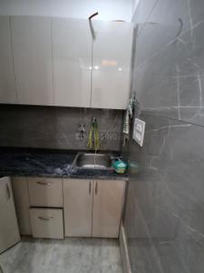 Kitchen Image of 500 Sq.ft 1 BHK Builder Floor for rent in Ramesh Nagar New Delhi for Rs. 25000