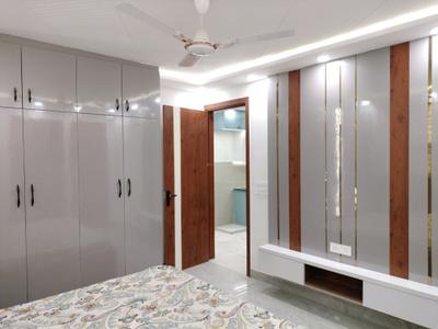 Bedroom Image of 1350 Sq.ft 4 BHK Builder Floor for sale in Chandra Park New Delhi for Rs. 13000000