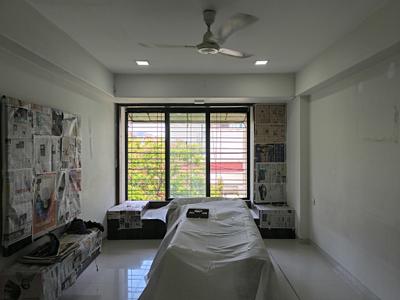 Living Room Image of 800 Sq.ft 2 BHK Apartment / Flat for sale in Vile Parle West Mumbai for Rs. 35000000
