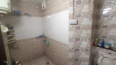 Bathroom Image of 1850 Sq.ft 3 BHK Apartment / Flat for sale in Peer Muchalla Zirakpur for Rs. 8000000
