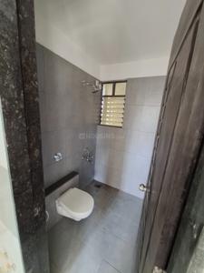 Bathroom Image of 850 Sq.ft 2 BHK Apartment / Flat for rent in Hadapsar Pune for Rs. 13000