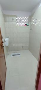Bathroom Image of 750 Sq.ft 2 BHK Apartment / Flat for sale in Kursi Road Lucknow for Rs. 3500000