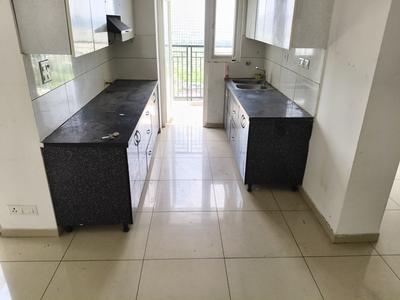 Kitchen Image of 1020 Sq.ft 2 BHK Apartment / Flat for rent in Gulshan Botnia, Sector 144 Noida for Rs. 33000