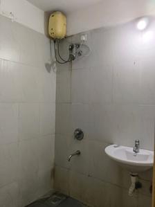 Common Bathroom Image of 909 Sq.ft 2 BHK Apartment / Flat for sale in Lodha Casa Rio, Palava Phase 1 Thane for Rs. 5200000