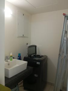Bathroom Image of 1795 Sq.ft 3 BHK Apartment / Flat for rent in Perumbakkam Chennai for Rs. 55000