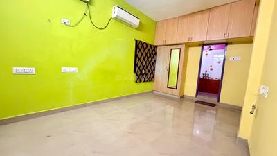 Bedroom Image of 1200 Sq.ft 3 BHK Duplex for rent in Asthalakshmi Nagar, Valasaravakkam Chennai for Rs. 90000