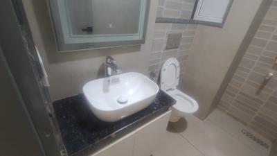 Bathroom Image of 650 Sq.ft 1 RK Builder Floor for rent in Sector 39 Gurgaon for Rs. 25000