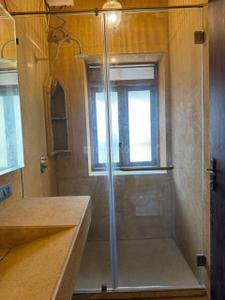 Bathroom Image of 2300 Sq.ft 3 BHK Apartment / Flat for rent in Colaba Mumbai for Rs. 500000
