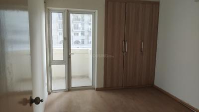 Bedroom Image of 1590 Sq.ft 3 BHK Apartment / Flat for sale in DLF Capital Greens Phase 1 And 2, Karampura New Delhi for Rs. 26500000