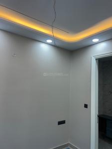 Bedroom Image of 1150 Sq.ft 4 BHK Builder Floor for sale in Vivek Vihar New Delhi for Rs. 23000000