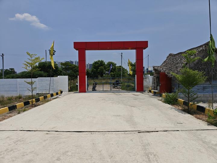 Madanapuram Main Image 1